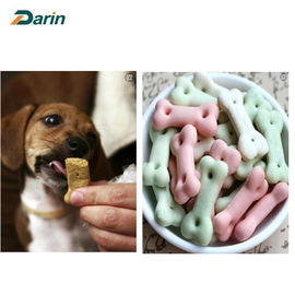 Humam/Pet που τρώει το κοντό μπισκότο σκυλιών που κατασκευάζει τη μηχανή την ημι σκληρή παραγωγή μπισκότων