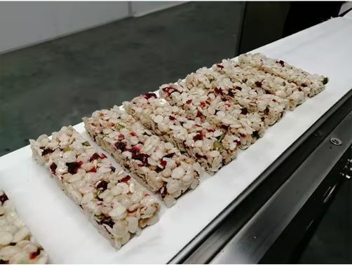 Υψηλός αποδοτικός διαγώνιος τέμνων φραγμός δημητριακών που διαμορφώνει τη μηχανή, μηχανή καλαμποκιού ριπών