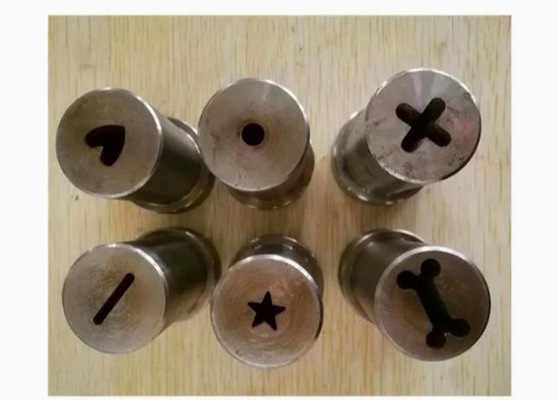 Πολυ - διαμορφωμένος εξοπλισμός εξωθητών τροφίμων σκυλιών/ξηρά τρόφιμα σκυλιών που κατασκευάζει τη μηχανή